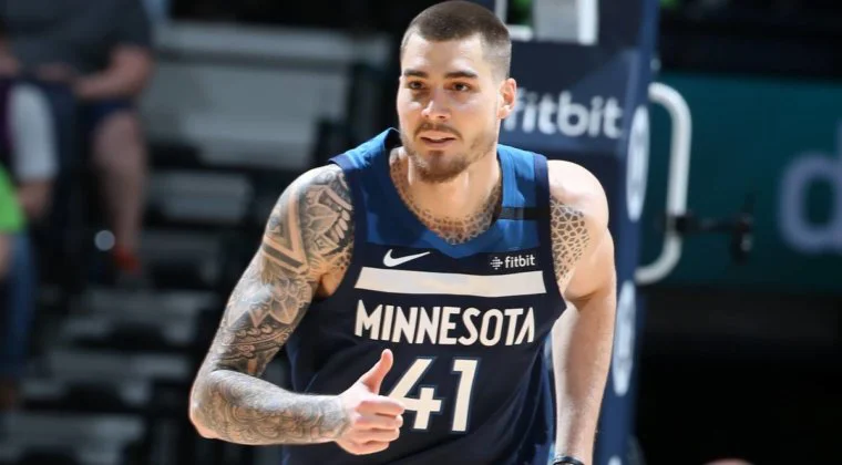 Imagen de Juancho Hernángomez debuta en el cine de la mano de Adam Sandler y LeBron James