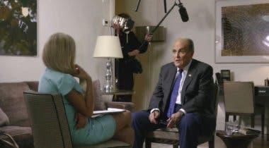 Imagen de Borat 2: Maria Bakalova cuenta su versión de la polémica escena con Rudy Giuliani