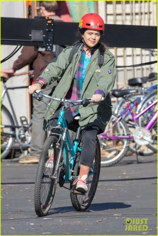 iman vellani ms marvel filming 01
