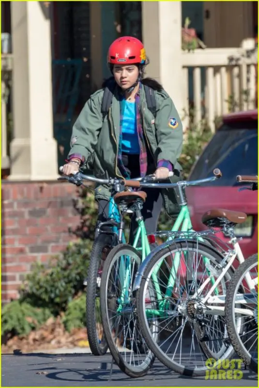iman vellani ms marvel filming 04