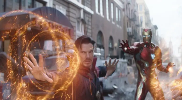 Imagen de Vengadores: Robert Downey Jr. publica un clip de Iron Man con la capa de Doctor Strange