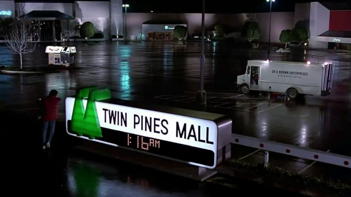 black ops cold wars new mall map pays homage to classic film pic 1 1