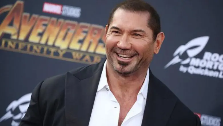 DAve Bautista Puñales por la espalda 2