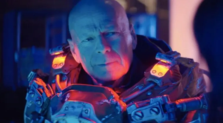 Imagen de Así es el sorprendente tráiler de Cosmic Sin en el que Bruce Willis destruye alienígenas