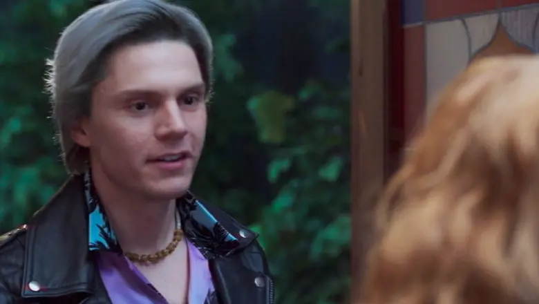 Evan Peters