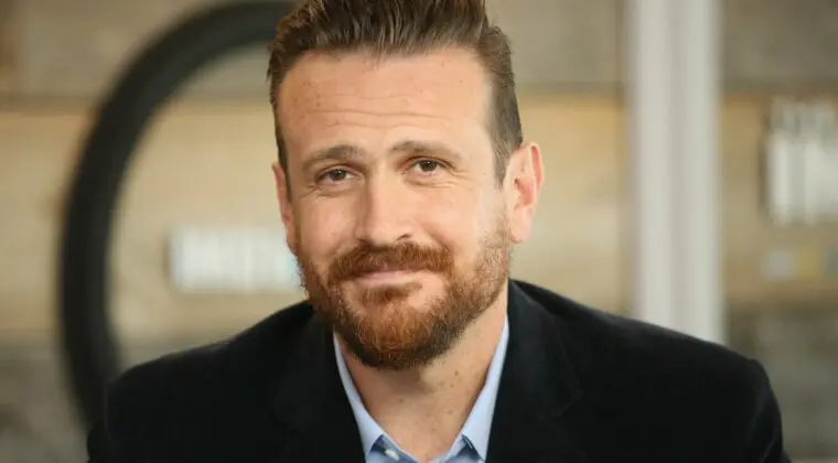 Imagen de Jason Segel es el último fichaje de la serie que HBO prepara sobre los Lakers