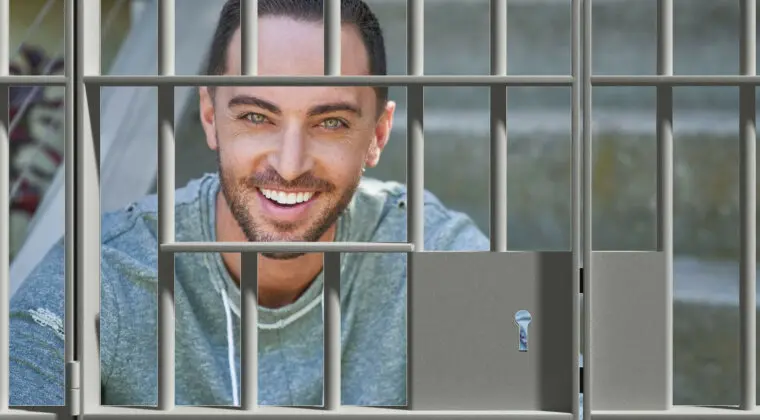 Imagen de La historia del actor que ha estafado 200 millones de dólares haciéndose pasar por Netflix y HBO