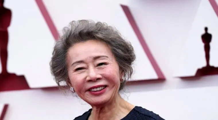 Imagen de Youn Yuh-jung y Brad Pitt protagonizan el momento más divertido de los Oscar 2021