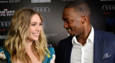 Imagen de MTV Awards 2021: Elizabeth Olsen y Anthony Mackie se daban este emotivo abrazo en la alfombra roja