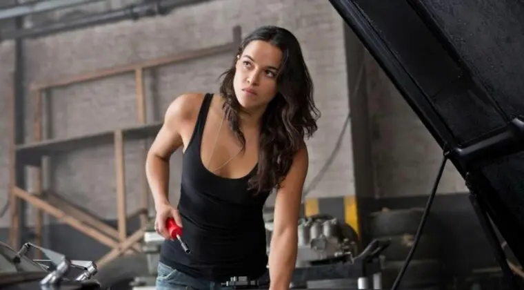 Imagen de Rápidas y valientes, el vídeo con el que Fast and Furious 9 hace un repaso a las mujeres de la saga