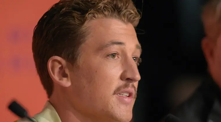 Imagen de Miles Teller, asaltado por dos hombres en un baño con puñetazo incluido