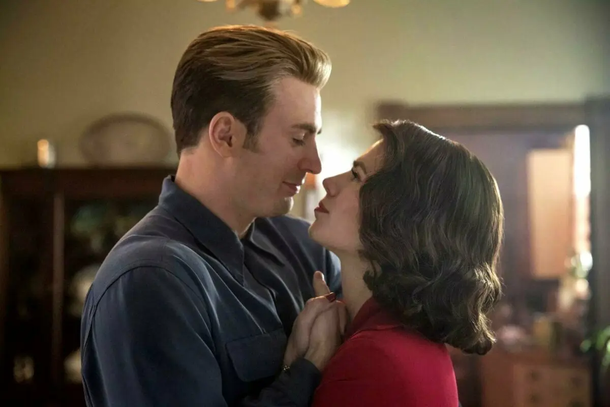 capitan america bailando con peggy carter