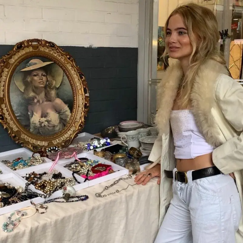 ciri 2