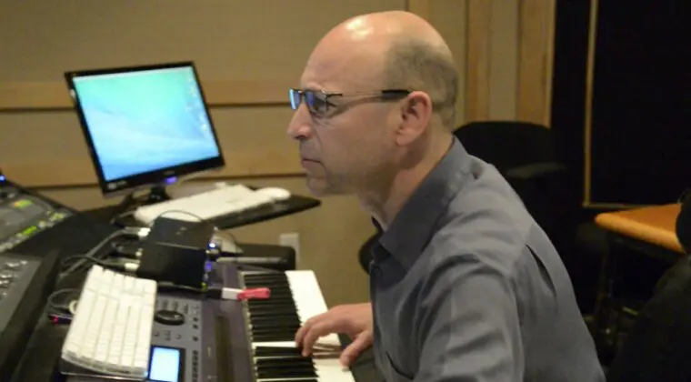 Imagen de Inon Zur, el afamado compositor de Fallout, trabaja en Starfield