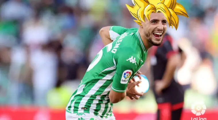 Imagen de ¡Kamehameha!; Álex Moreno del Betis celebra su gol en LaLiga a lo Dragon Ball