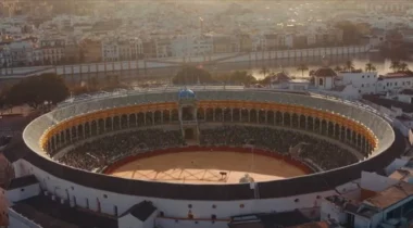 Imagen de Alerta Roja destroza todos los récords en Netflix: logra el mejor estreno de la historia