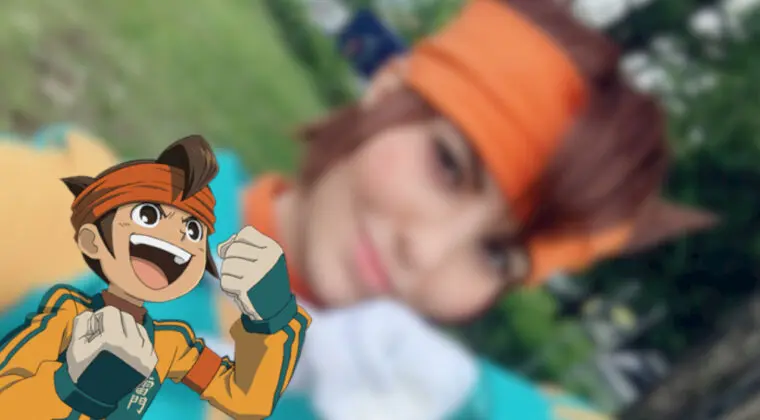 Imagen de Mark Evans (Inazuma Eeven) sale de la portería del Raimon con este gran cosplay