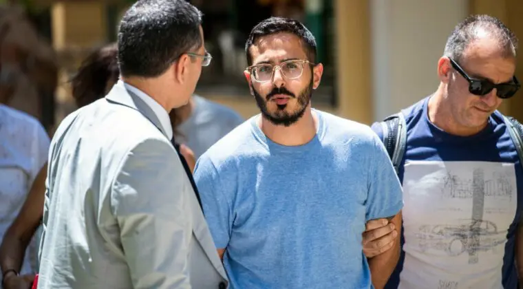 Imagen de El estafador de Tinder y la terrible historia real que esconde Simon Leviev