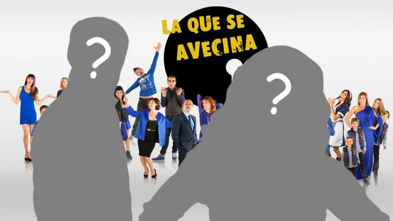 Dos sombras delante del reparto de La que se avecina