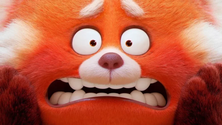 Una de las secuencias de Red, la película de pixar