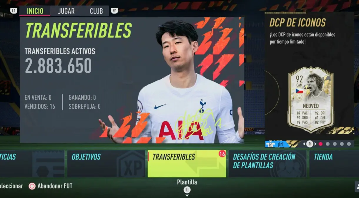 Menú general FIFA 22 Ultimate Team, con el anuncio de Nedved Icono Moments SBC