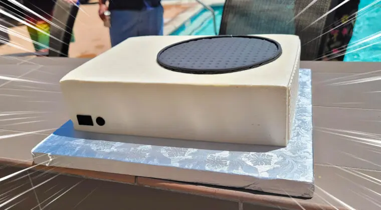 Imagen de Pidió una Xbox Series S por su cumpleaños, y se la trajeron... solo que en realidad es una tarta