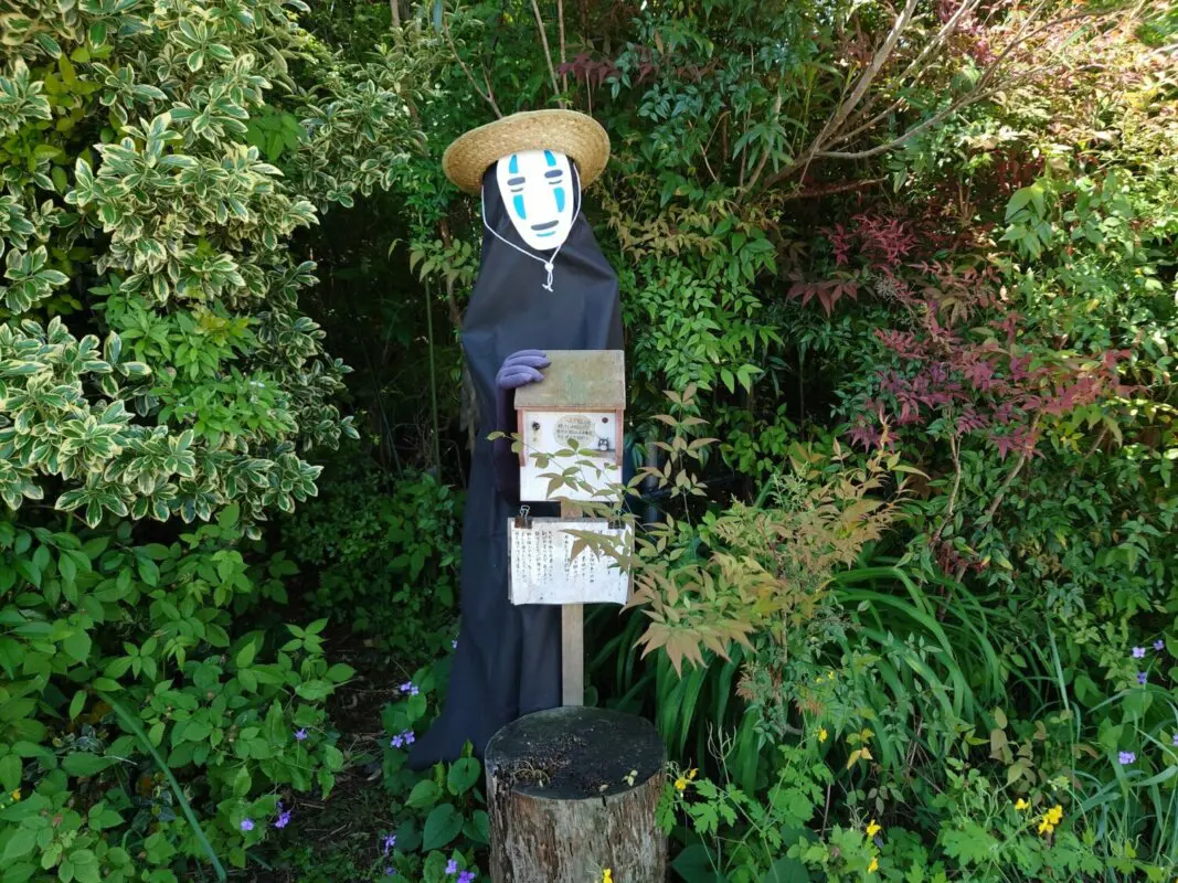 gibli estatuas 3