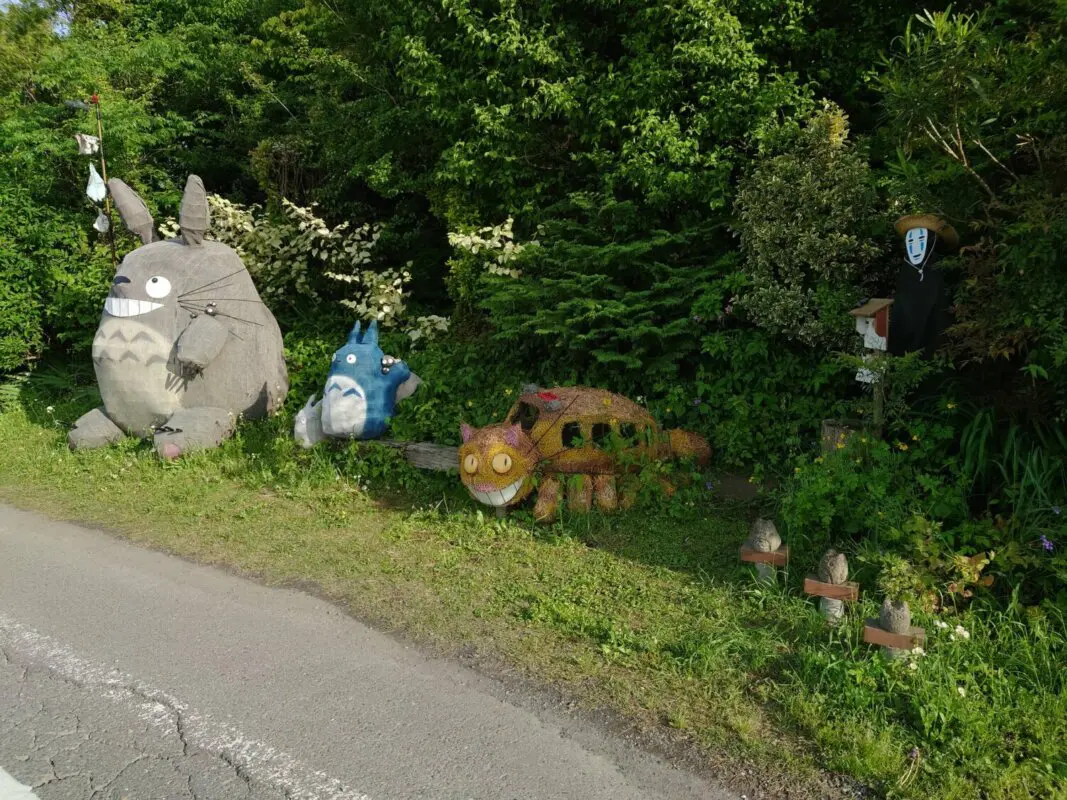 gibli estatuas 4