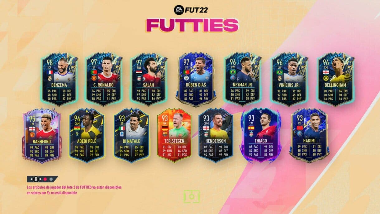 Pantalla de carga con algunas de las cartas de la segunda tanda de FUTTIES FIFA 22 Ultimate Team