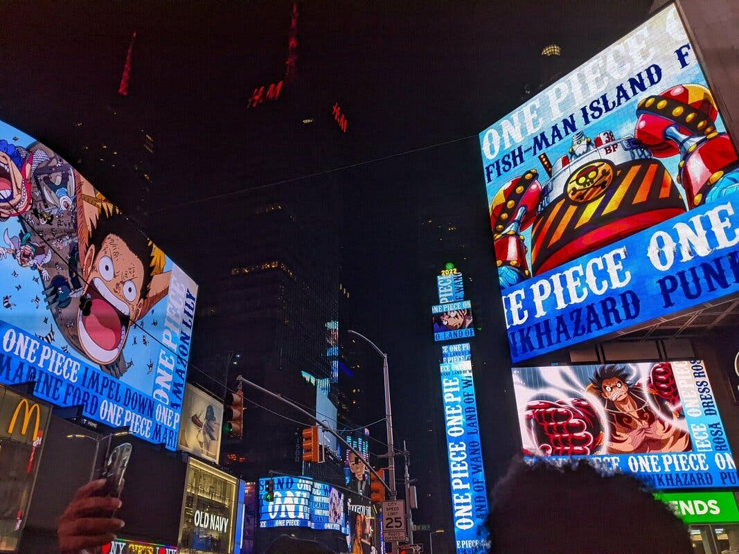 one piece times square 1