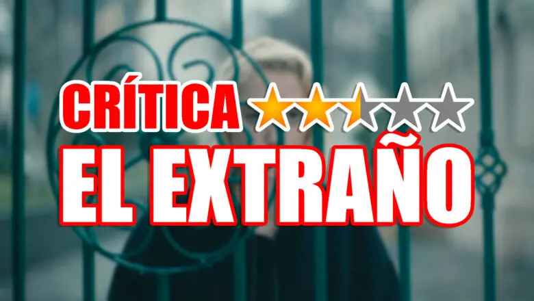 el extraño critica