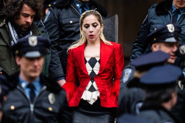 Lady Gaga as Harley Quinn in the primer image of Joker 2: Foile à Deux
