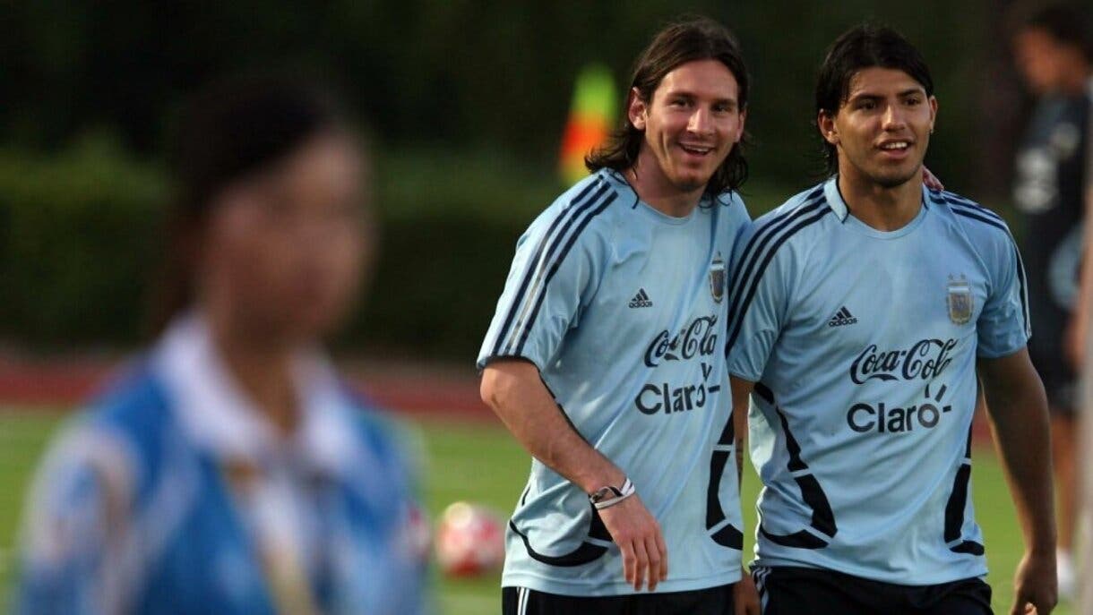 Messi y Kun Agüero de jóvenes