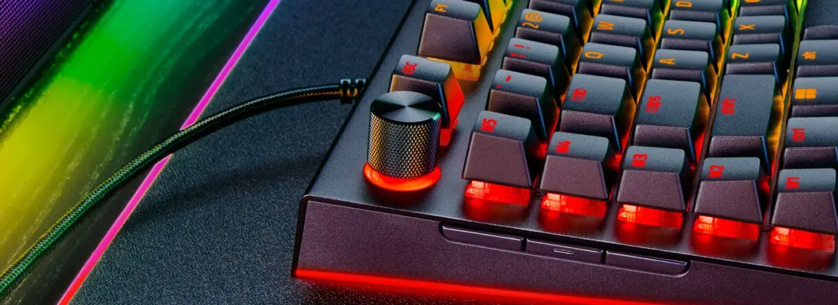 razer blackwidow v4 pro refined control 1920x700 1