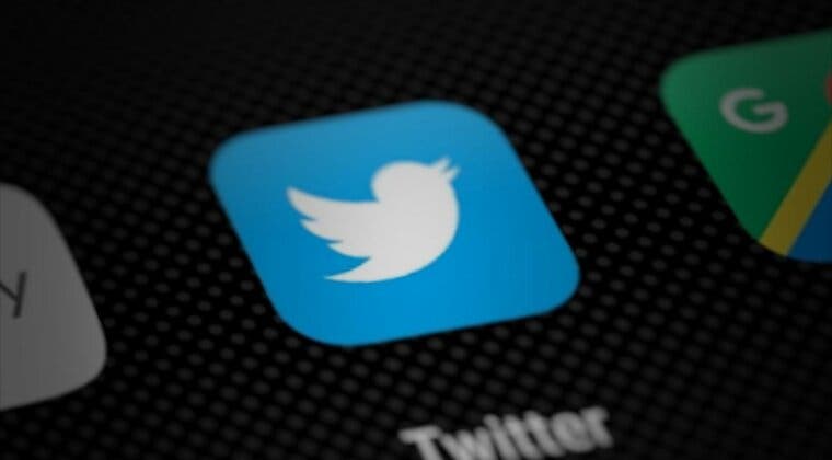 Imagen de Los iPhone con el logo azul de Twitter se venden a un precio desorbitado