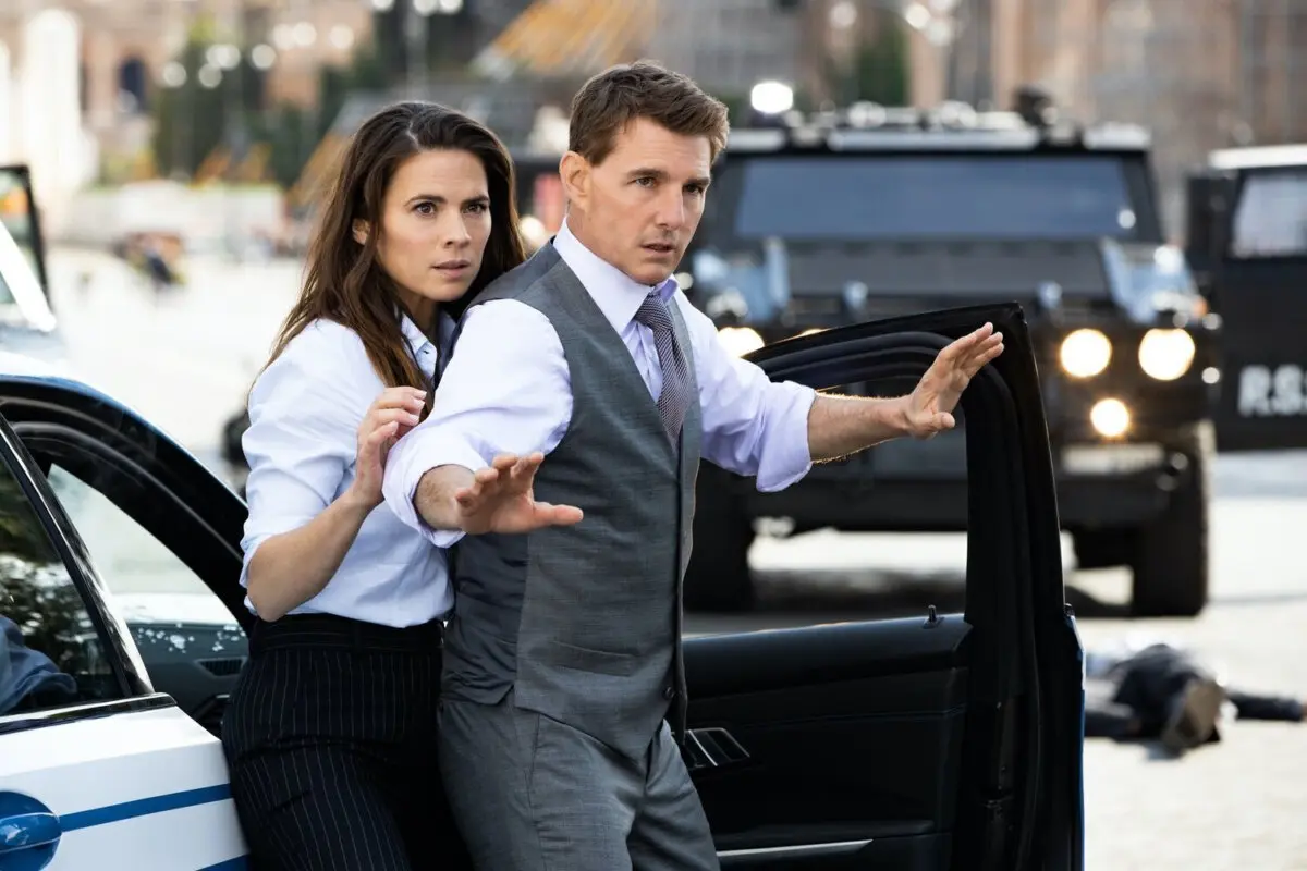 Tom Cruise y Hayley Atwell en Misión Imposible 7