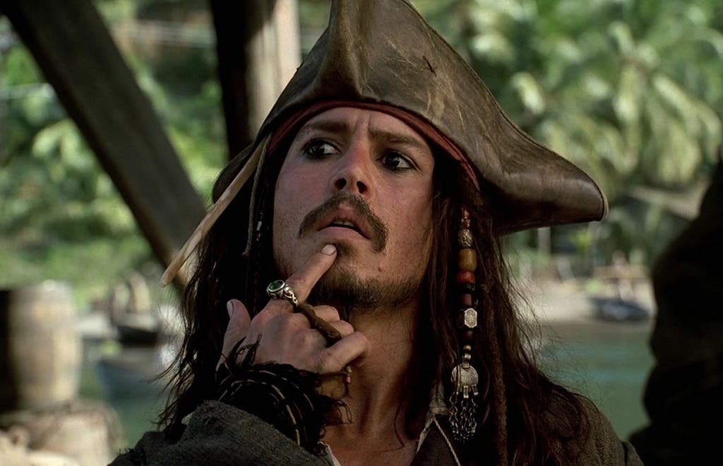 Johnny Depp como Jack Sparrow en Piratas del Caribe.