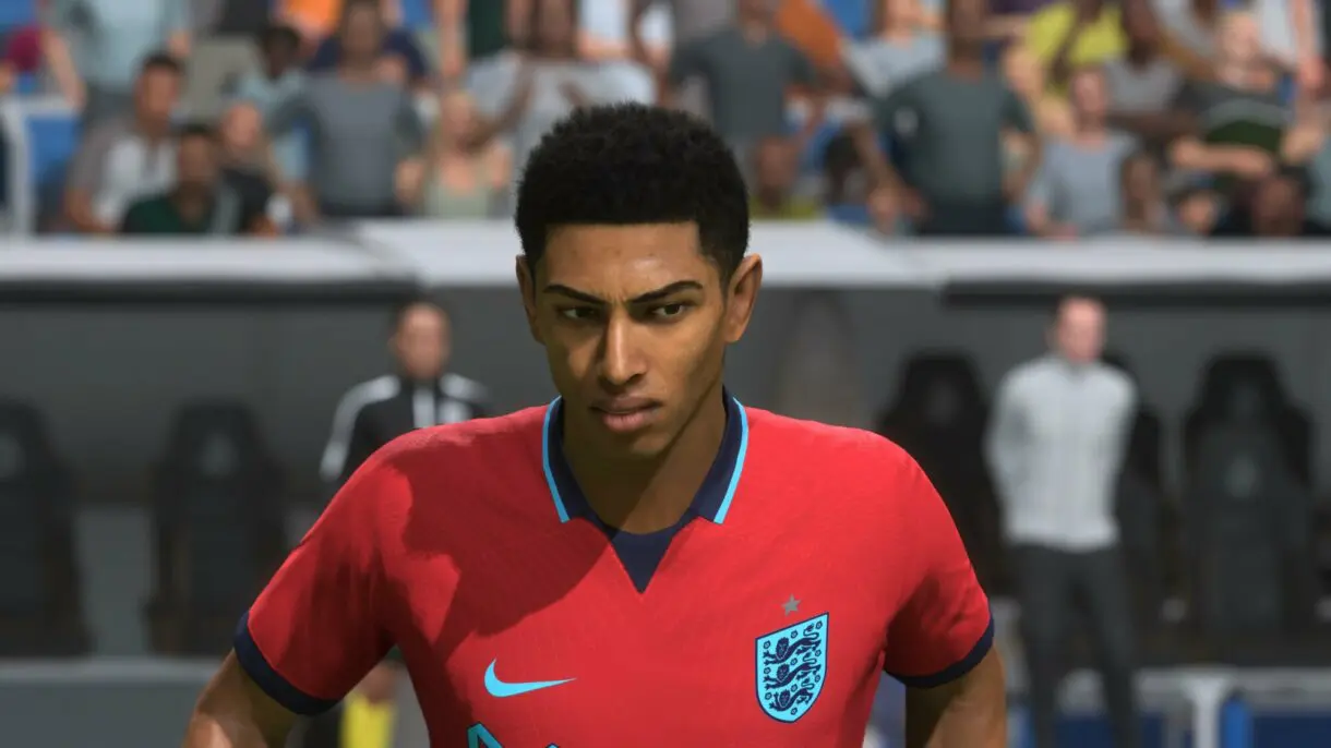 Primer plano rostro de Bellingham en partido rápido FIFA 23 Ultimate Team