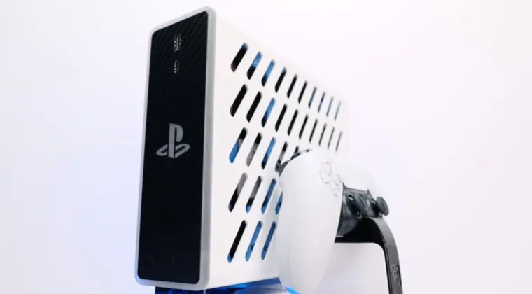 Imagen de La PS5 más pequeña del mundo existe y la ha construido un fan: 'un 60% más pequeña'