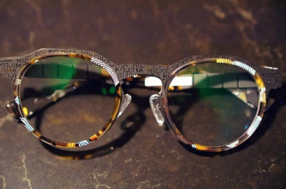 Gafas de Hideo Kojima