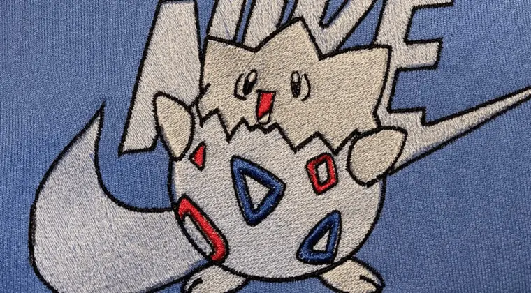 Imagen de Estas zapatillas Nike personalizadas del Pokémon Togepi se van a convertir en tu nueva obsesión