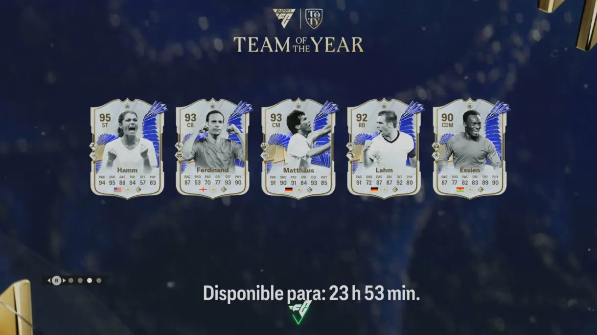 Pantalla de carga con los Iconos del TOTY de la segunda tanda EA Sports FC 24 Ultimate Team