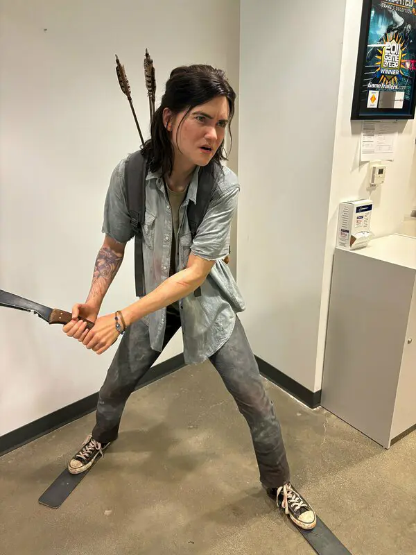 Figura de Ellie en las oficinas de Naughty Dog