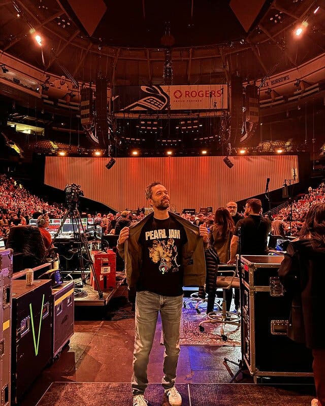 Neil Druckmann en el concierto de Pearl Jam