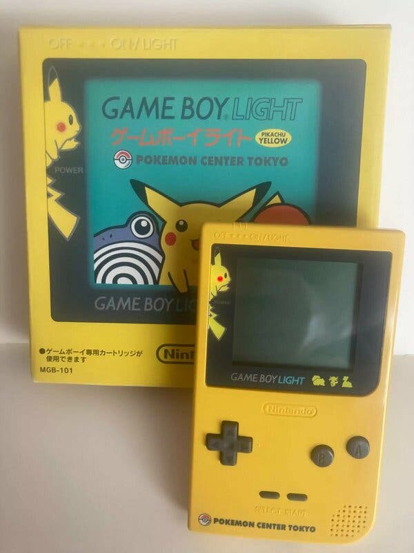 Game Boy Light Pokémon