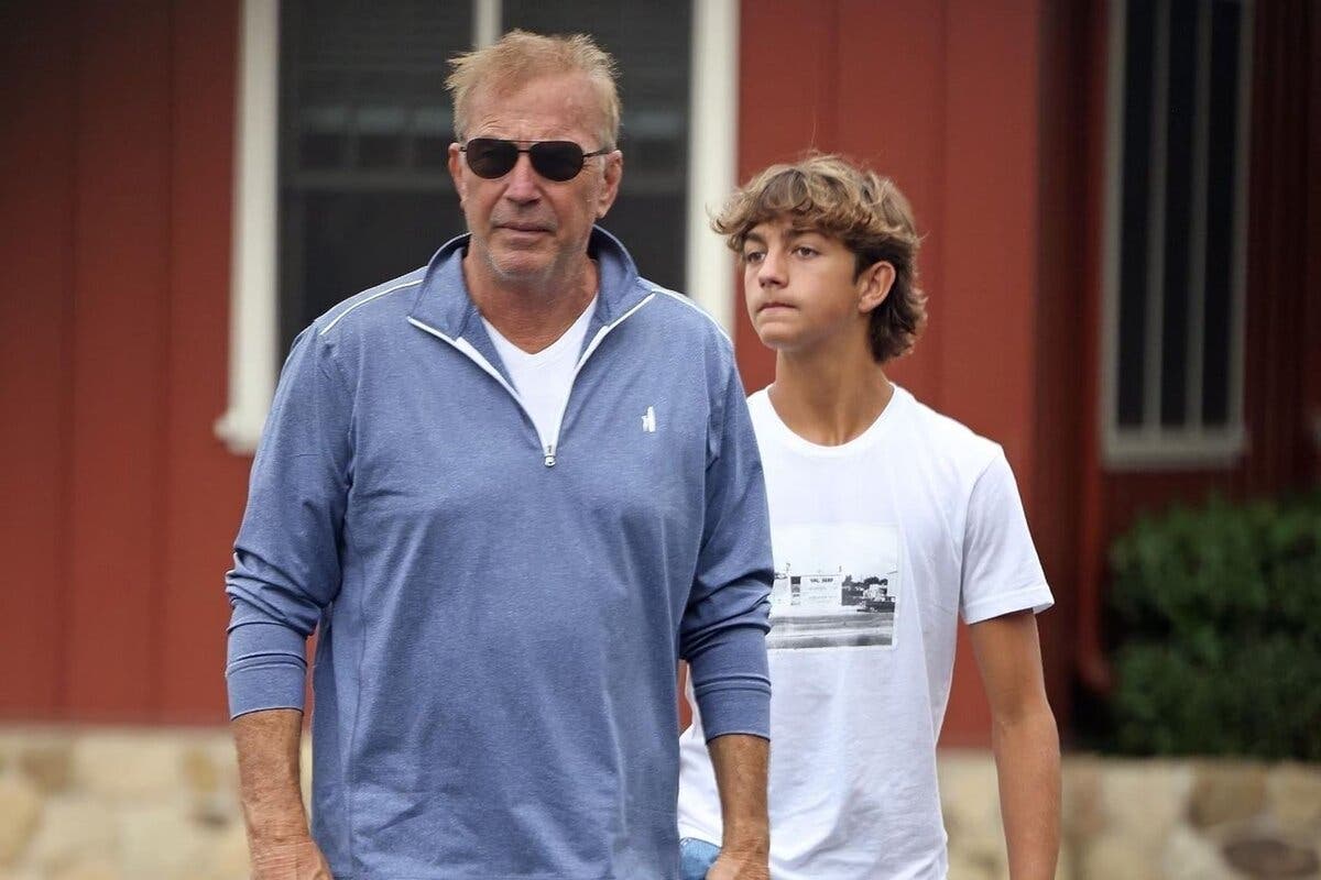 hayes y kevin costner