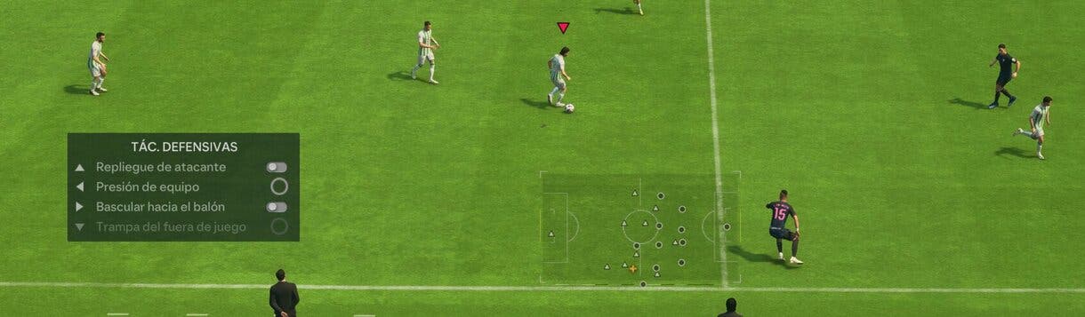 Imagen mostrando las tácticas defensivas rápidas de EA Sports FC 24 mediante un partido amistoso