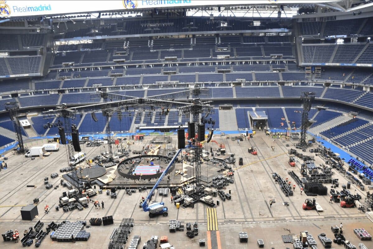 Así se prepara el Santiago Bernabéu para La Velada del Año 4: montaje del ring y del escenario