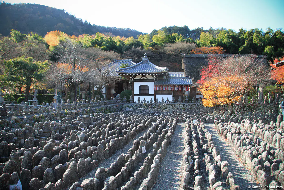 Adashino Nenbutsuji Temple Kyoto, Japón