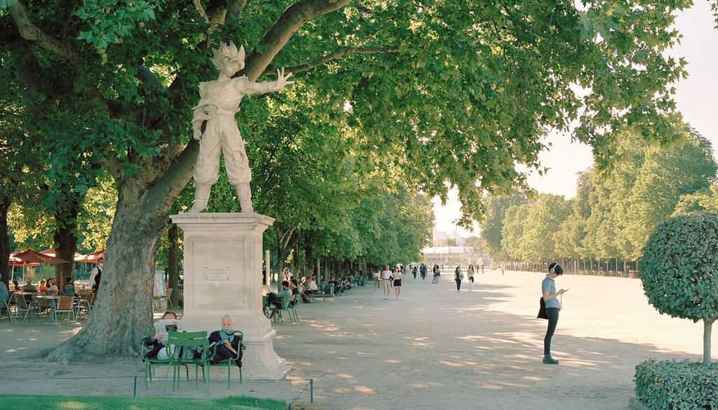 goku estatua paris (1)